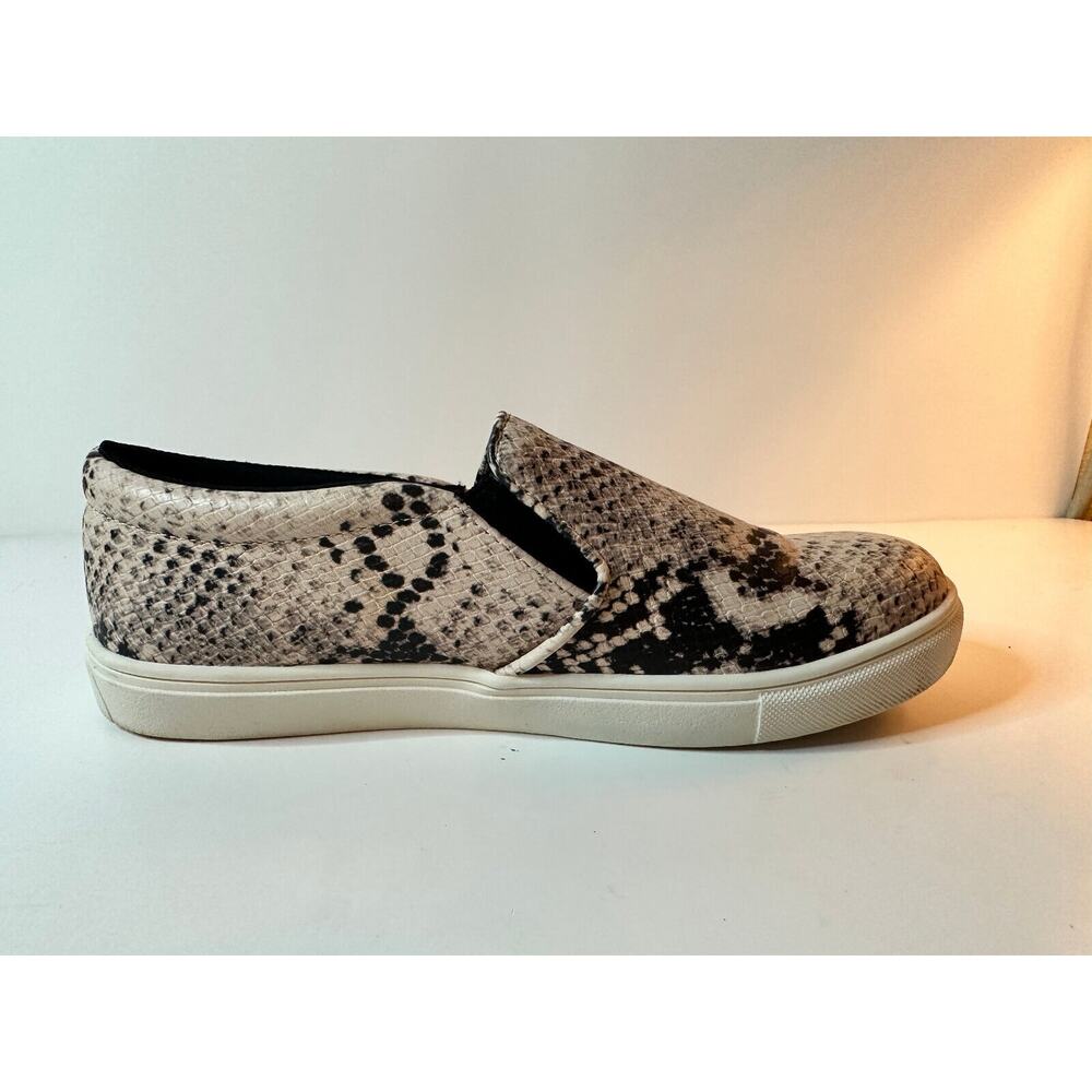 A NEW DAY Womens Sneakers Size 6.5 Snakeskin Print Slip On Shoe* - Picture 2 of 5